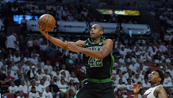 塔图姆准三双，凯尔特人抢下NBA东决“天王山”