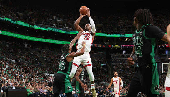 巴特勒47分强硬回击，NBA东决喜迎抢七大战