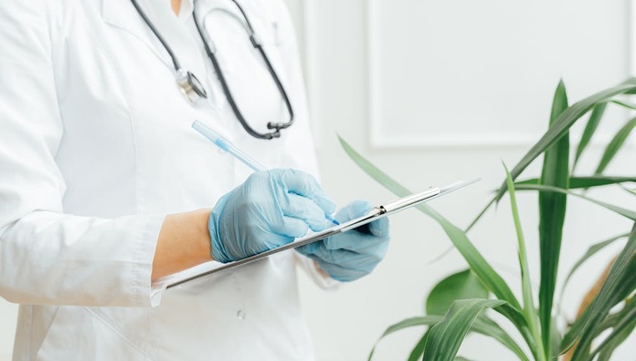 上海疫情，疫情防控，新闻发布会，浦东新区，阳性感染者，上海汛期，防汛