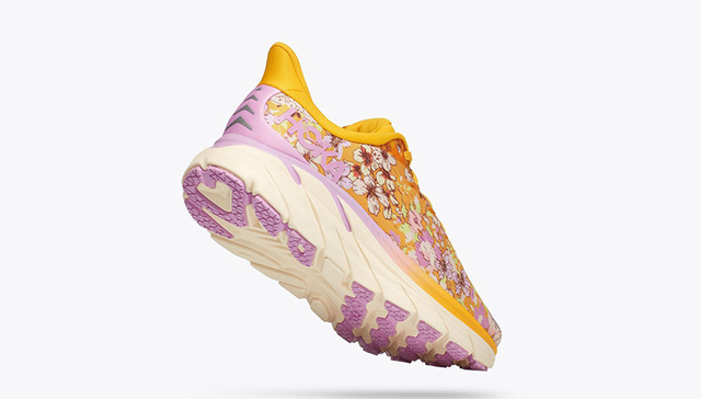 一周运动新品 | HOKA ONE ONE上新夏日配色，斯凯奇发布水陆两穿泡泡鞋