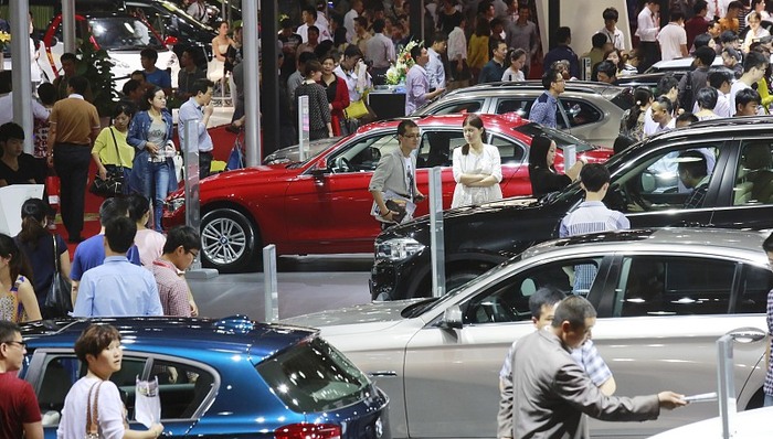 重磅刺激！新增4万张沪牌、置换电车补贴一万元，上海拉开重振汽车市场序幕