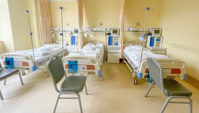 上海，疫情，核酸，防控，医院，义诊,手术,住院,门诊