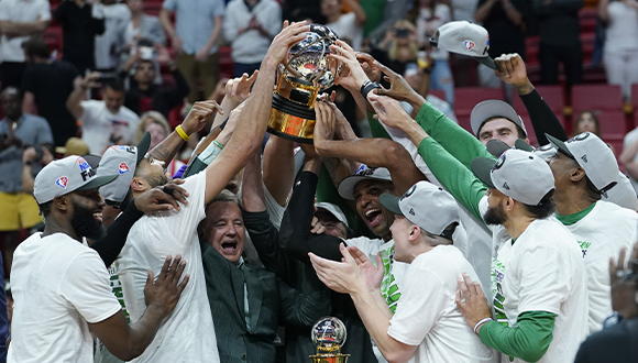 凯尔特人拿下抢七东决胜出，总决赛对阵勇士队