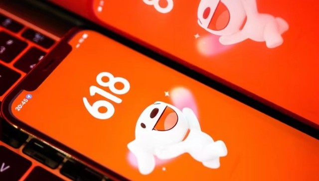 Taking stock - joys and woes divide e-commerce vendors