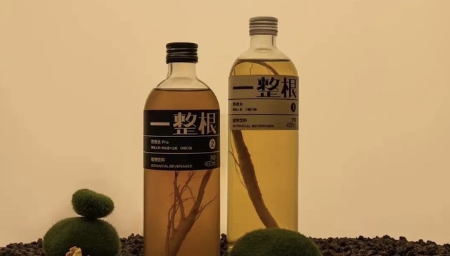 一瓶塞了一整根人参的水，怎么就卖断货了？