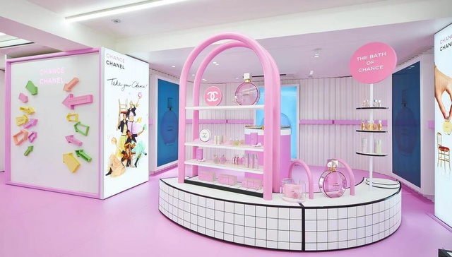 香奈儿美容之家活力粉嫩，Celine给汪主子设计生活用品｜是日美好事物