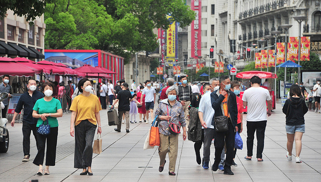运动品牌复工复产：六一线下大店开门迎客，线上备战618大战