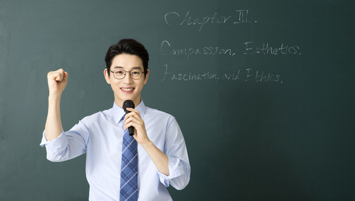 拿什么挽回男教师？我国小学男女教师比例已跌破“三七开”