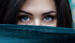 超七成配戴者受“眼健康”问题困扰，请收藏这份彩瞳行业指南