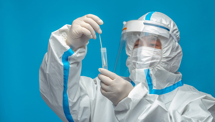 全国疫情防控形势持续向好，多地取消查验核酸证明