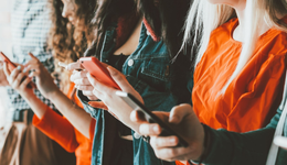 一夜爆紅的BeReal，到底是年輕人的叛逆還是社交的新潮向？