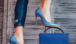 曾經(jīng)每分鐘賣出103雙鞋的Clarks，李寧買下來圖什么