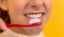 本土牙膏第二，冷酸灵母公司冲A股