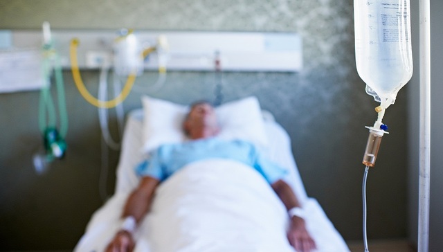 8.35亿美元买的肿瘤药数据不及预期，云顶新耀股价一年半蒸发八成