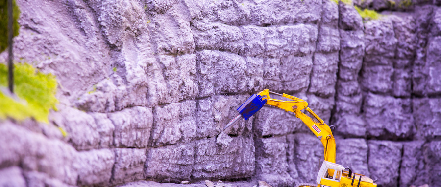 天首退,退市,矿