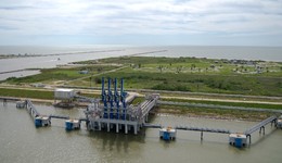 美国LNG工厂爆炸后停产，欧洲天然气期货价飙涨