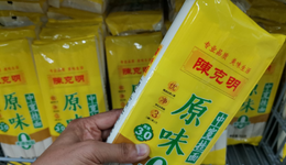 克明食品地板价定增，“面痴”家族传承式抄底