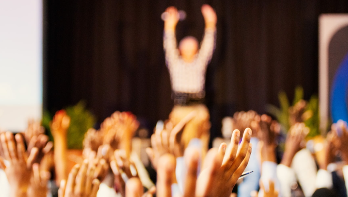 成功学,商业竞争,网红博主,知识付费,流量,互撕