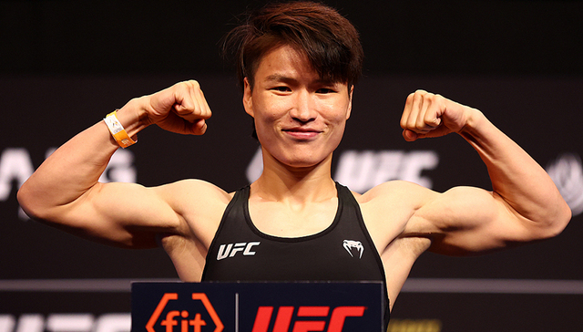 “3.0版”张伟丽强势归来，二番战KO乔安娜获现任冠军挑战权