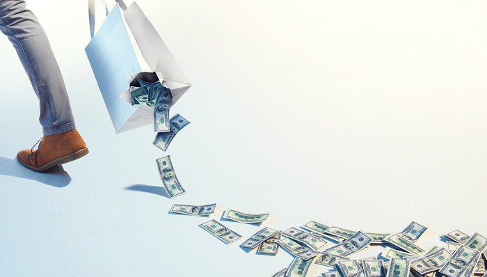 【独家】高瓴投资转向，陷入裁员风波的消费组转攻为守