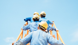 30万人涌进富士康直播间，蓝领招聘迎来新“厂漂”