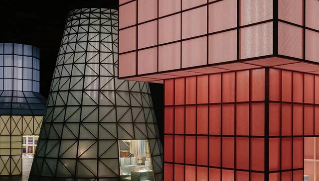 爱马仕家居轻盈又新颖，普拉达为三角徽标开设限时店｜是日美好事物