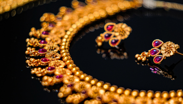 水贝,饥饿营销,黄金珠宝,淘宝直播,年轻人