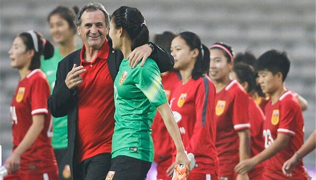 全球禁赛的罚单没来，但布鲁诺·比尼与中国足协的欠薪官司还没有完