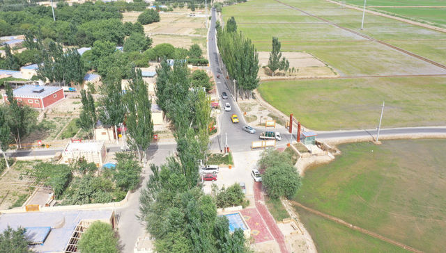 稻香村,开放式,农家乐,大美,村集体,和田县,游客,网红村,远方,烟火气