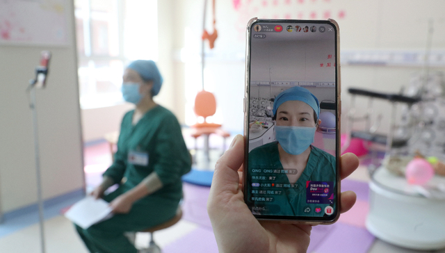 抖音将禁止认证医生直播带货，“快抖红”接连整治医疗内容