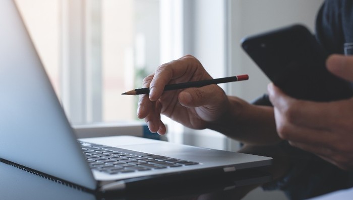 近五年大学毕业生就业重心下沉，更多涌向地级市及以下地区