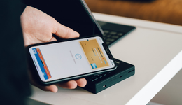 支付的“万亿选择”：Square 还是 PayPal？