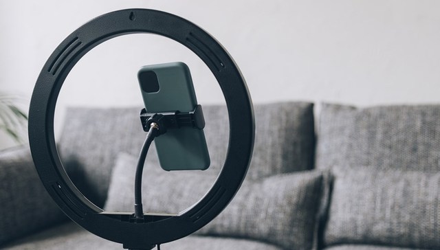 直通部委 | 网络主播不得出现31种行为 农村青年将普遍掌握1-2项运动技能