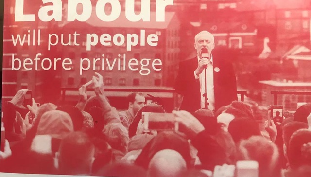 【专访】作家王梆：没有人和人的近距离交往，你永远不知道改变世界的途径在哪