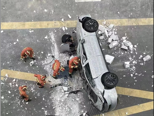 闪电快讯 | 蔚来ET5测试车从总部大楼5层冲出 事故已经造成1死1伤