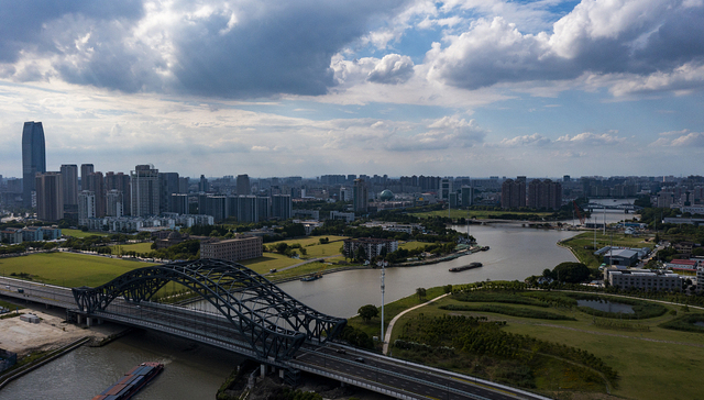 陆铭：不能让省际边界妨碍了城市圈的一体化进程