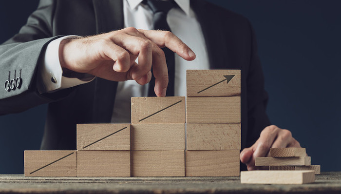 银行保险业十年“成绩单”出炉！普惠金融、风险化解、保险保障等改革成效如何？