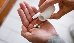 科兴制药新冠口服药临床试验获受理，但相关概念股不再是市场“宠儿”