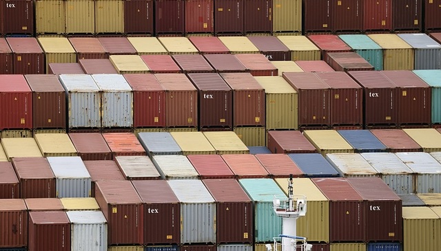 海运运价下滑，长协客户要反悔