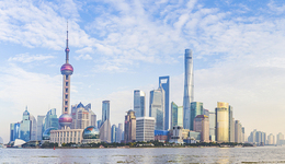 中共上海市第十二次代表大會(huì)主席團(tuán)舉行第三次會(huì)議