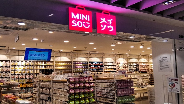 名创优品,潮玩,上市,TOP,TOY