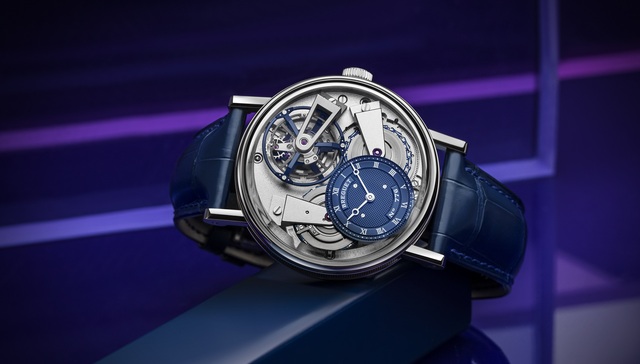 “宝玑蓝”如何在全新传世系列中赋予现代性内涵？