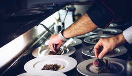 “預(yù)制菜之都”爭(zhēng)奪戰(zhàn)打響，誰(shuí)會(huì)是最后贏家？