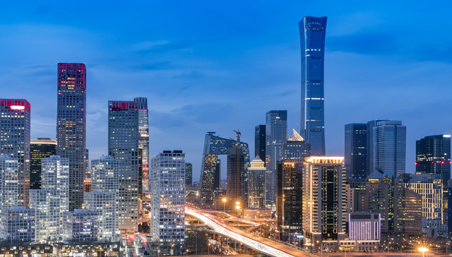 “倒挂”豪宅开盘销售近50亿，北京6月新房市场成交回升