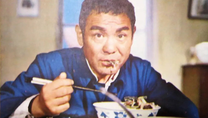 逝者｜“一辈子要演好农民”，著名演员村里去世