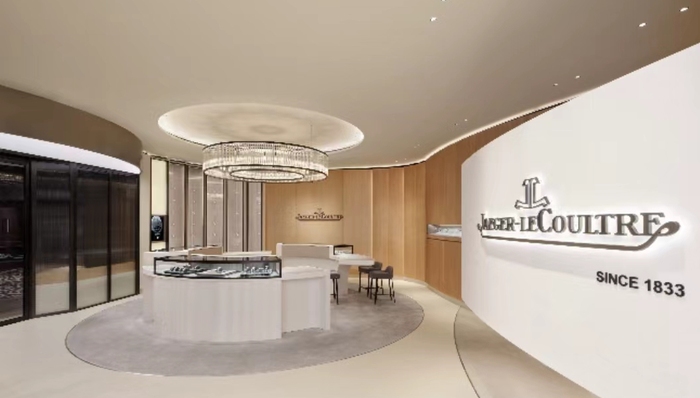 积家开设全新互动式旗舰店,百年灵海洋腕表添加现代功能|当周腕表