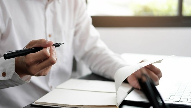 报告：约九成受访00后对新职业感兴趣，优先选择在青年发展型城市工作