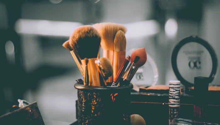 美妆品牌,停运,转型