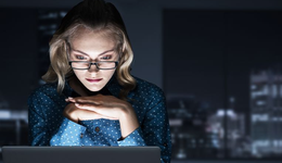 “喝最補(bǔ)的參，熬最深的夜”