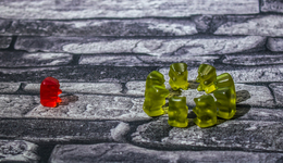 離奇變紅又變綠！河南村鎮(zhèn)銀行儲戶健康碼再現異常